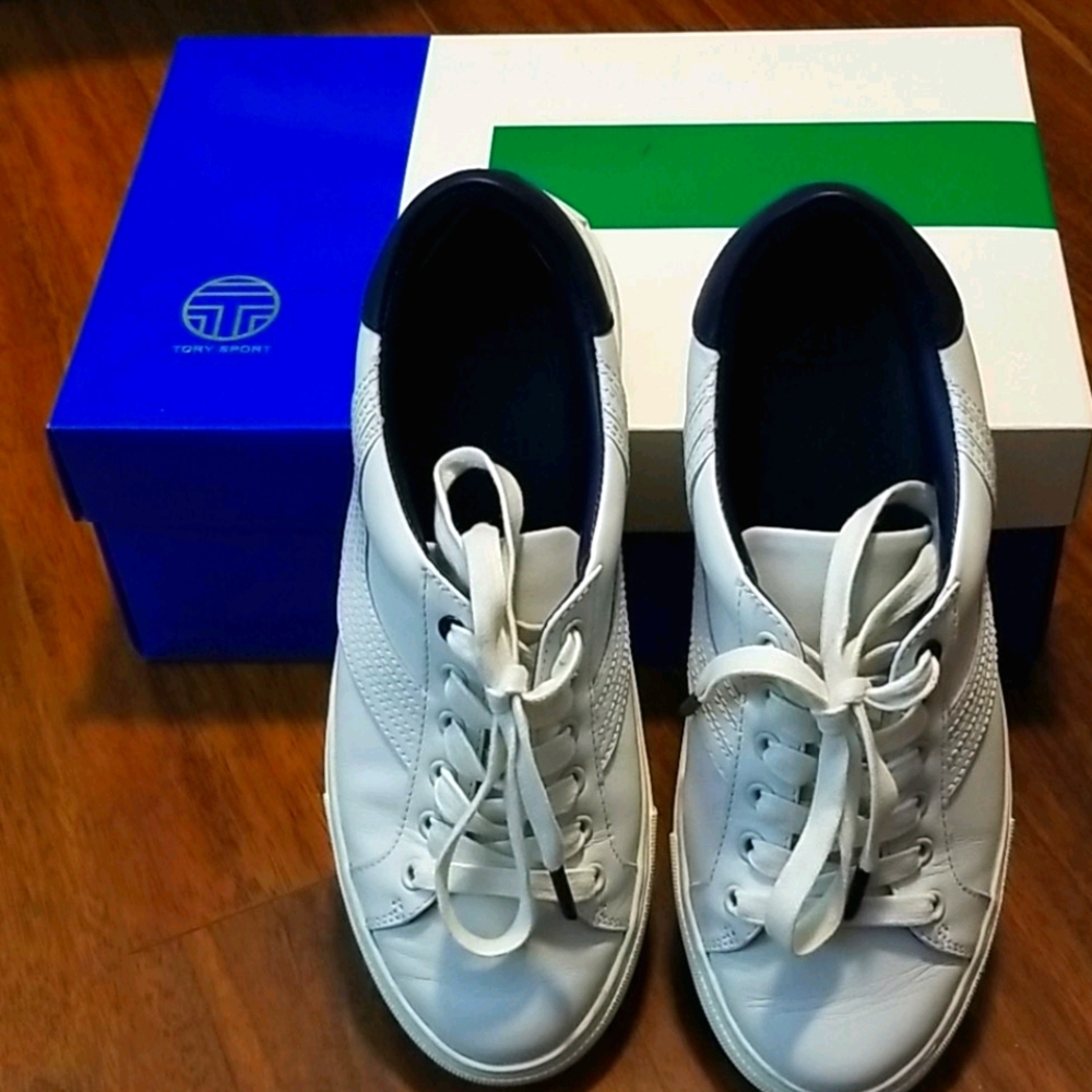 White snakes